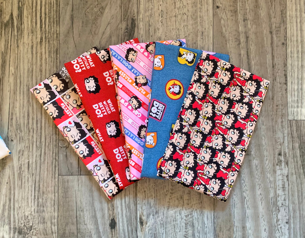 Betty Boop 5 PCS Fat Quarter Bundle - Cotton Fabric